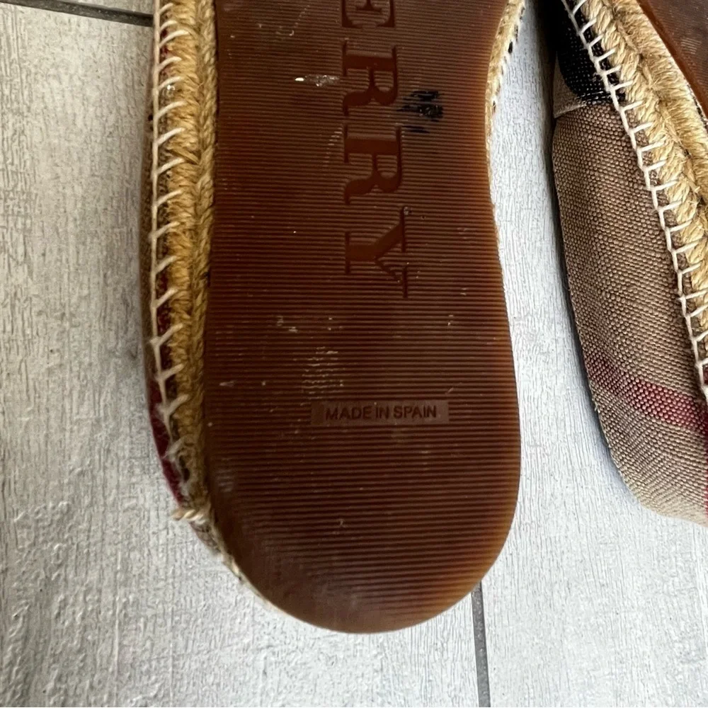 Burberry Authentic Beige Hodgeson House Check Canvas Flat Espadrille Size 7